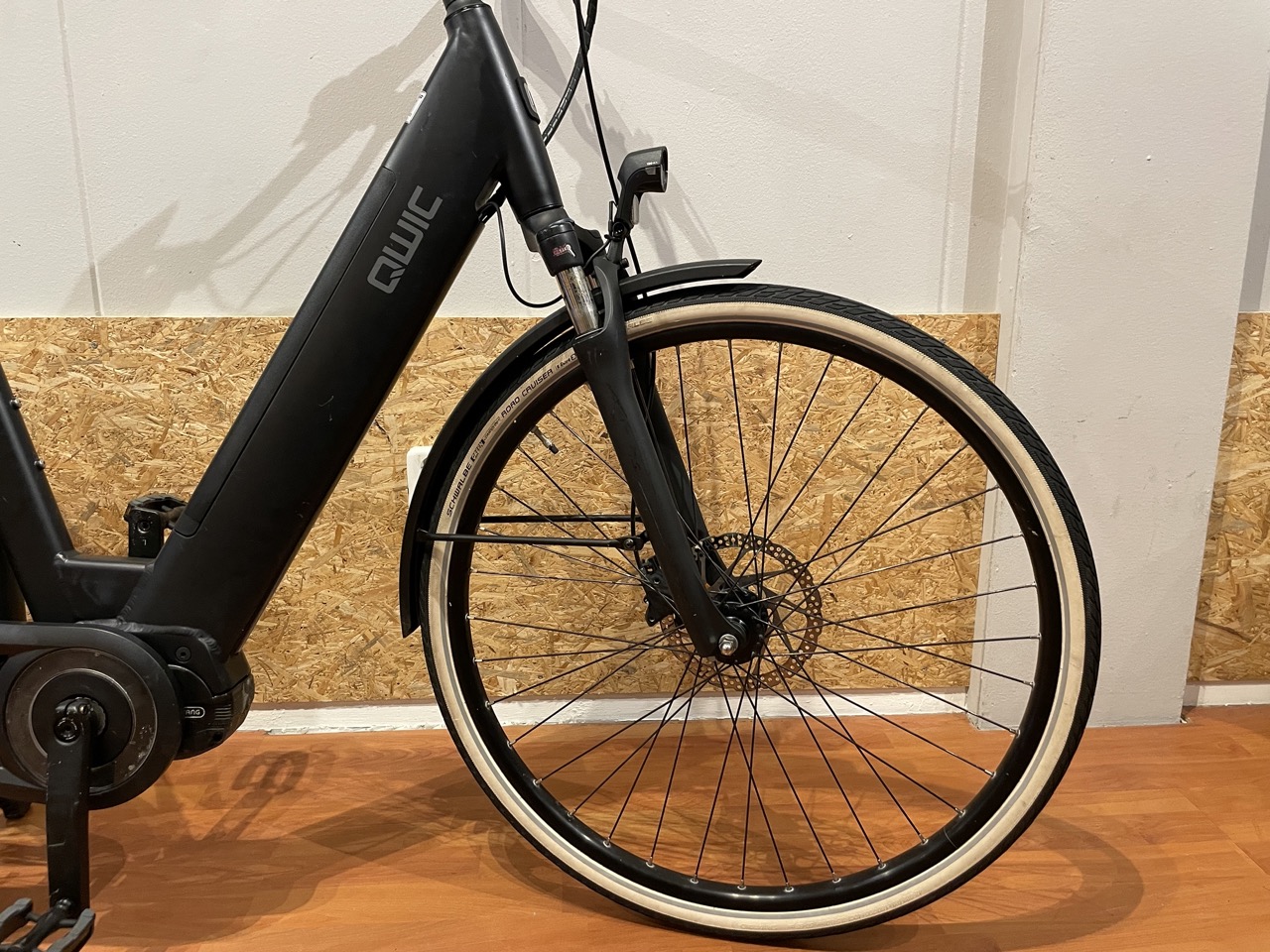 33: Qwic Premium i-MN7+ NIEUWE ACCU