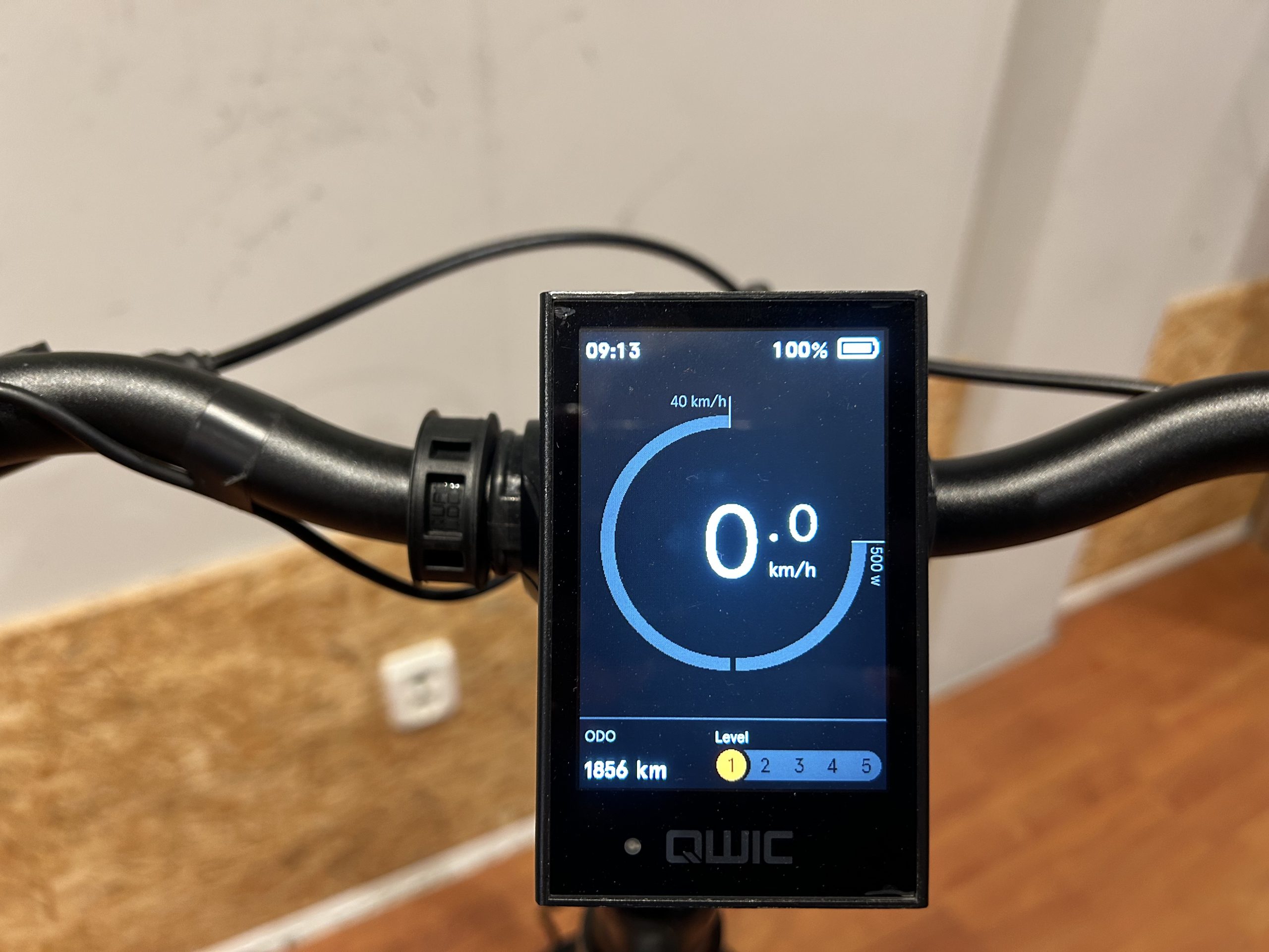 02: Qwic premium i
