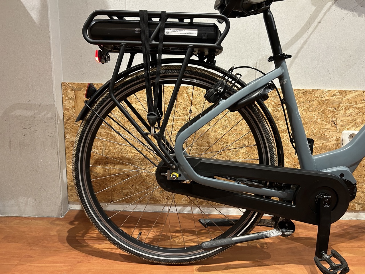 93: Cortina E-Common