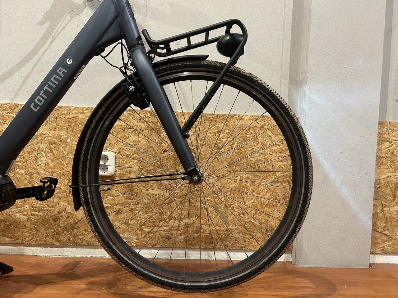 118: Cortina E-common