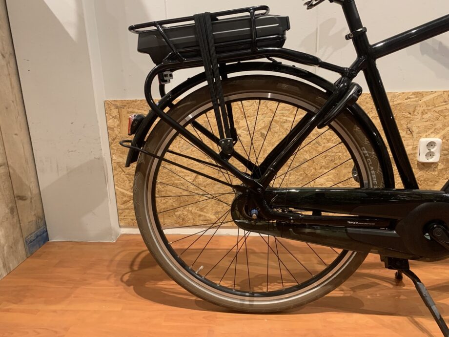 05: Giant Triple X E+ 1