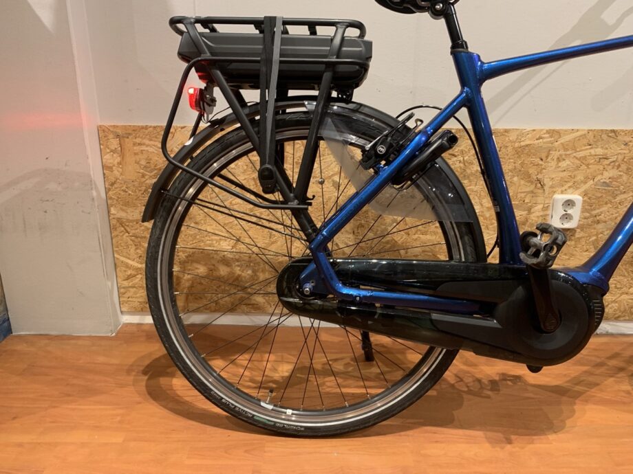 45: Giant Grand Tour E+