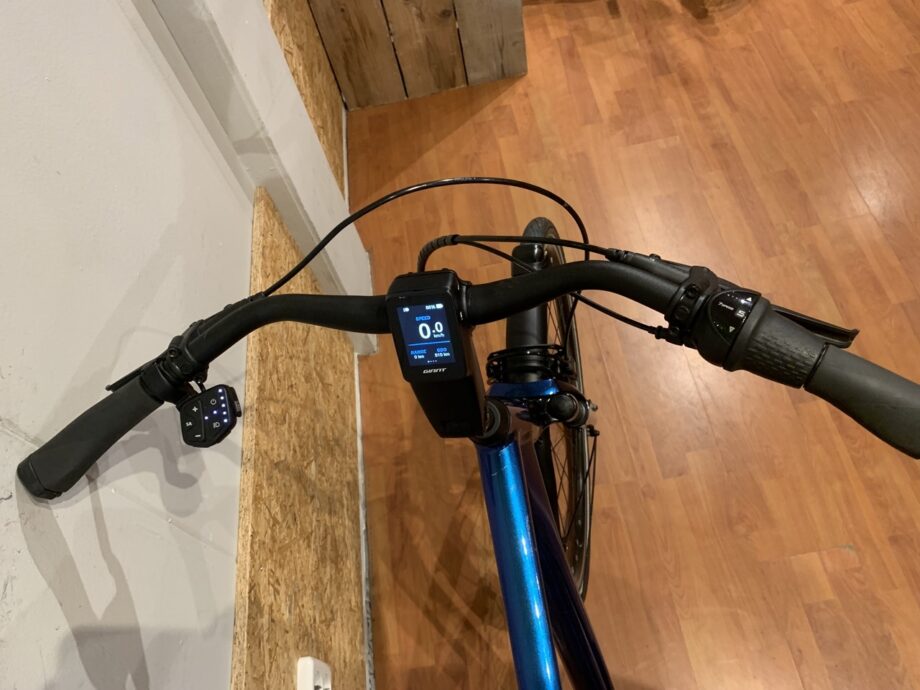 45: Giant Grand Tour E+