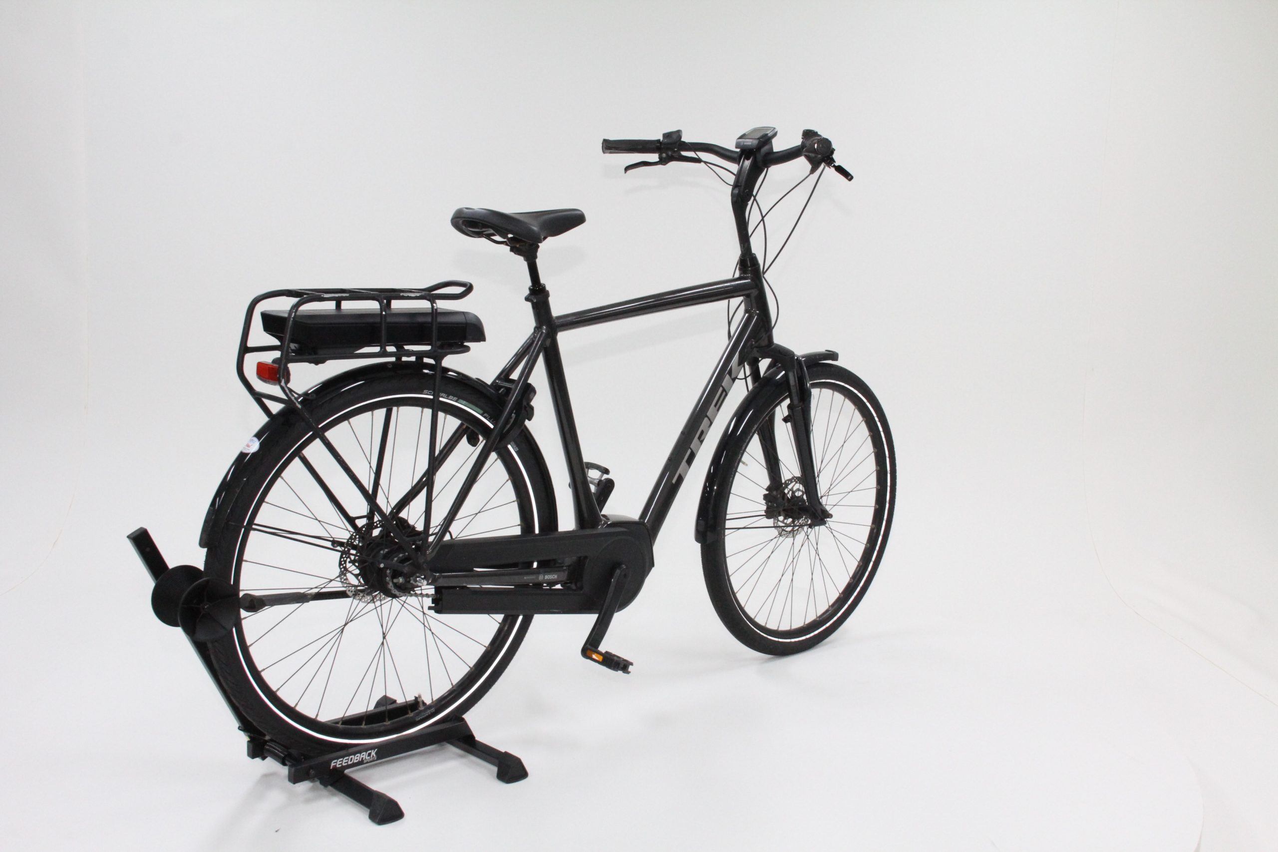 03: Trek District 4+