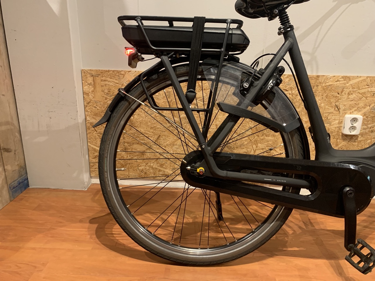 63: Gazelle Orange C8