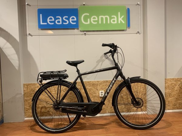 03: Trek District 4+