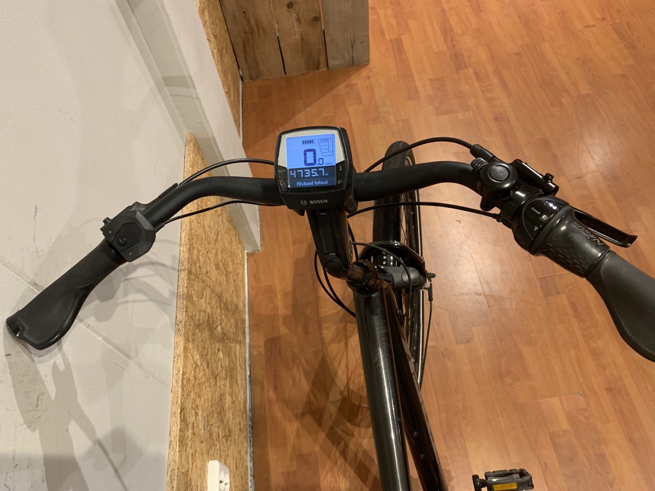 03: Trek District 4+