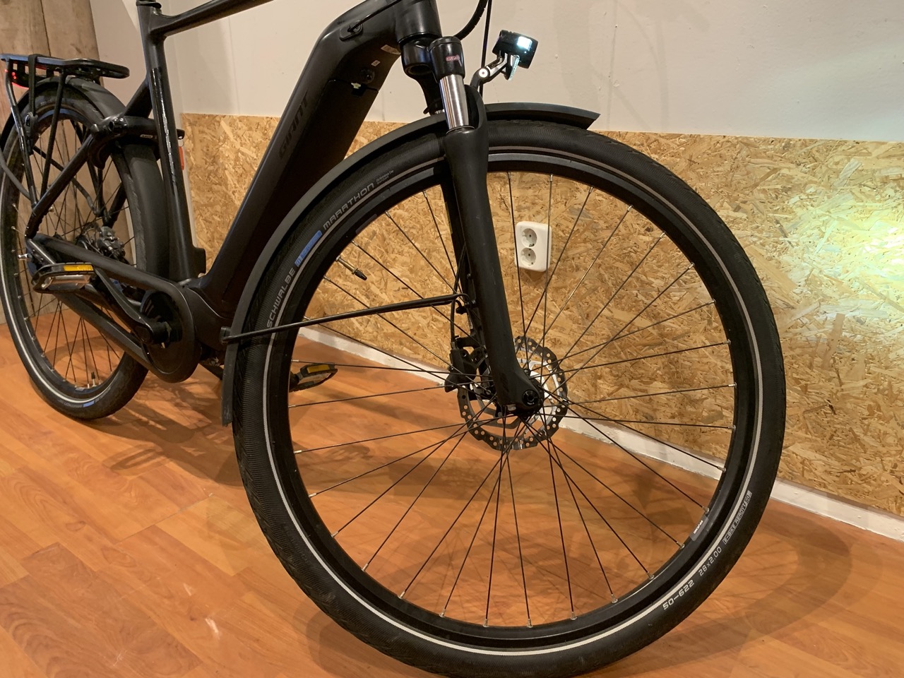 54: Giant Daily Tour E+