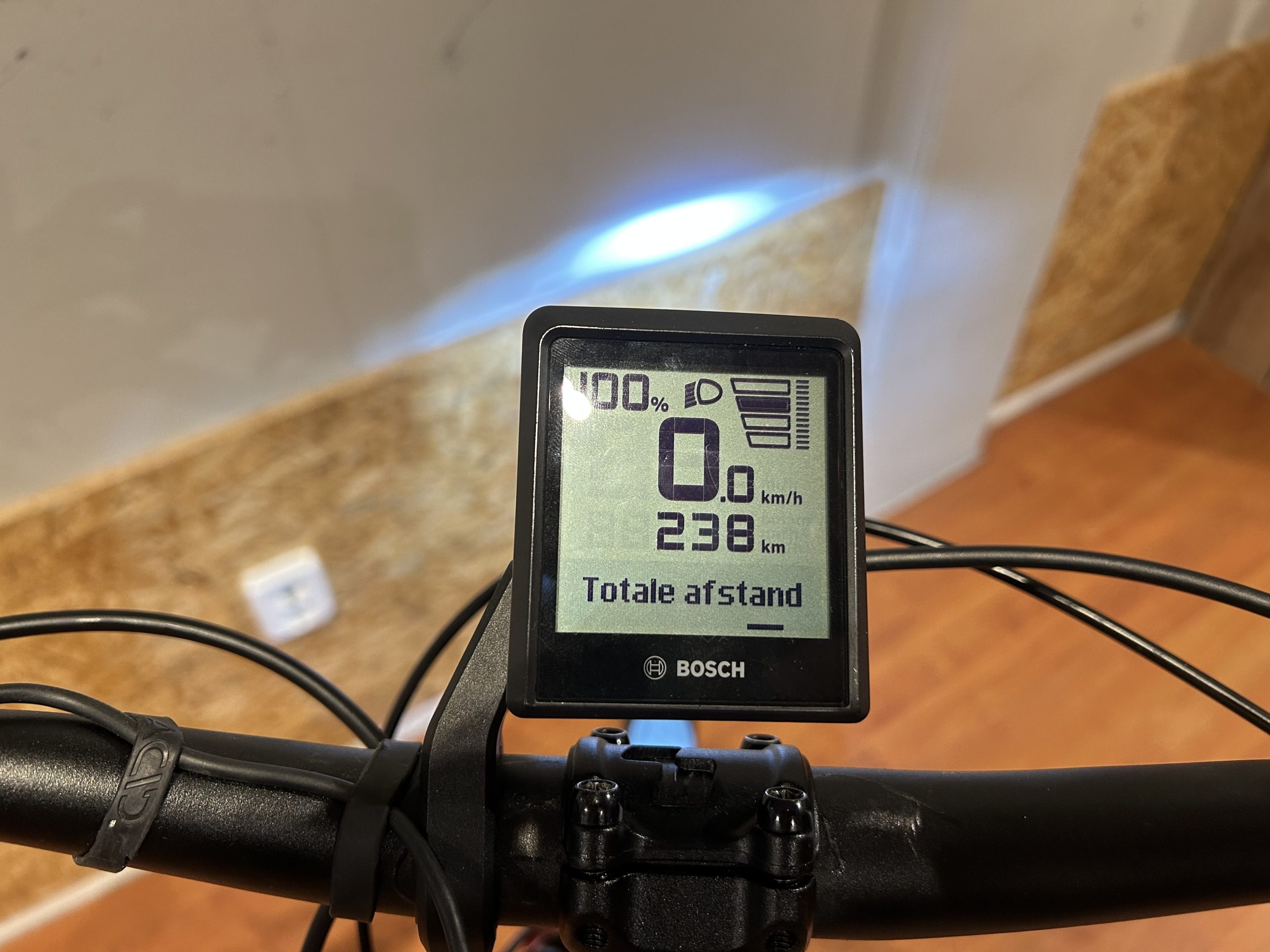 06: Cube Supreme Hybrid Pro