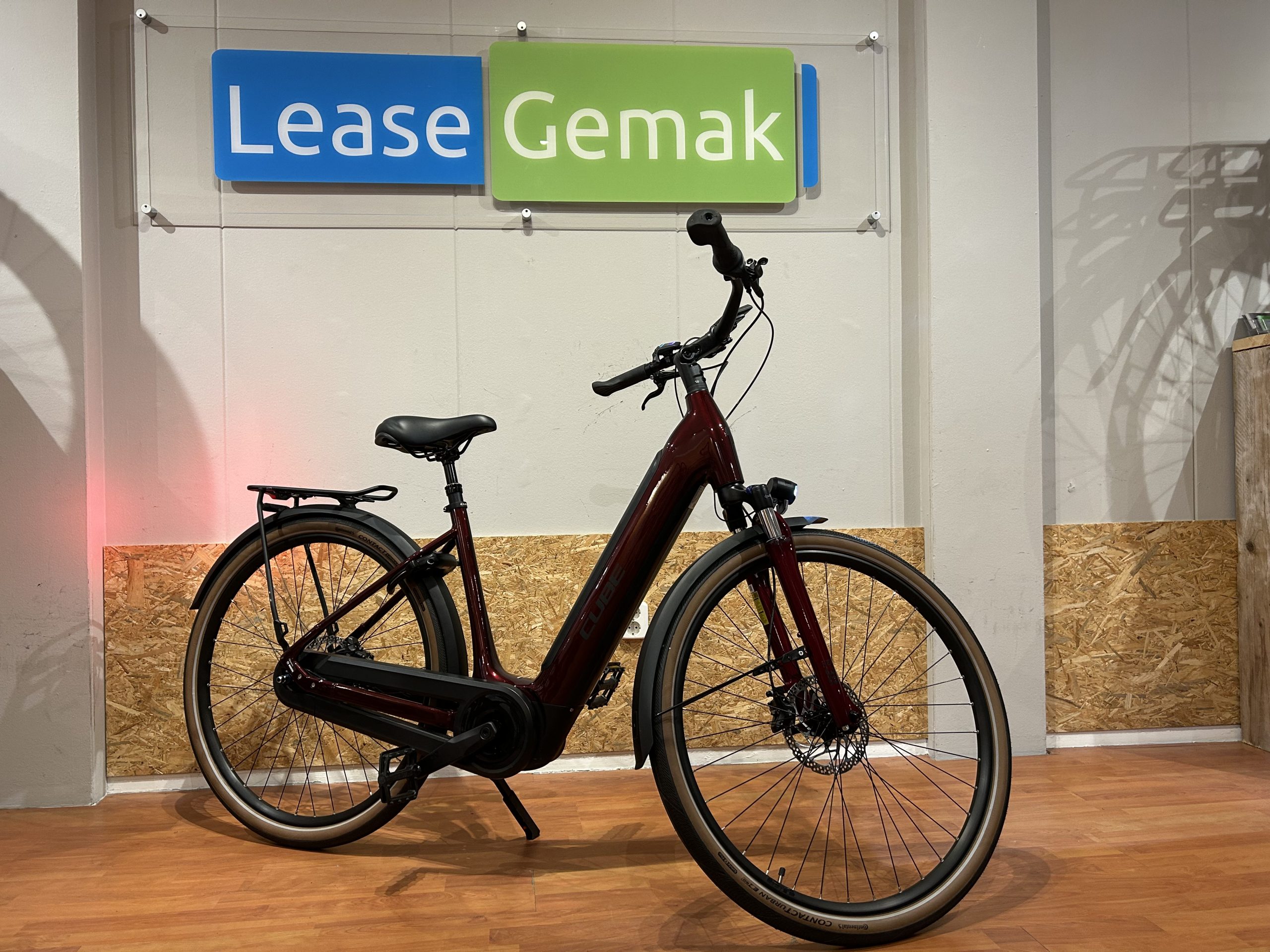 06: Cube Supreme Hybrid Pro