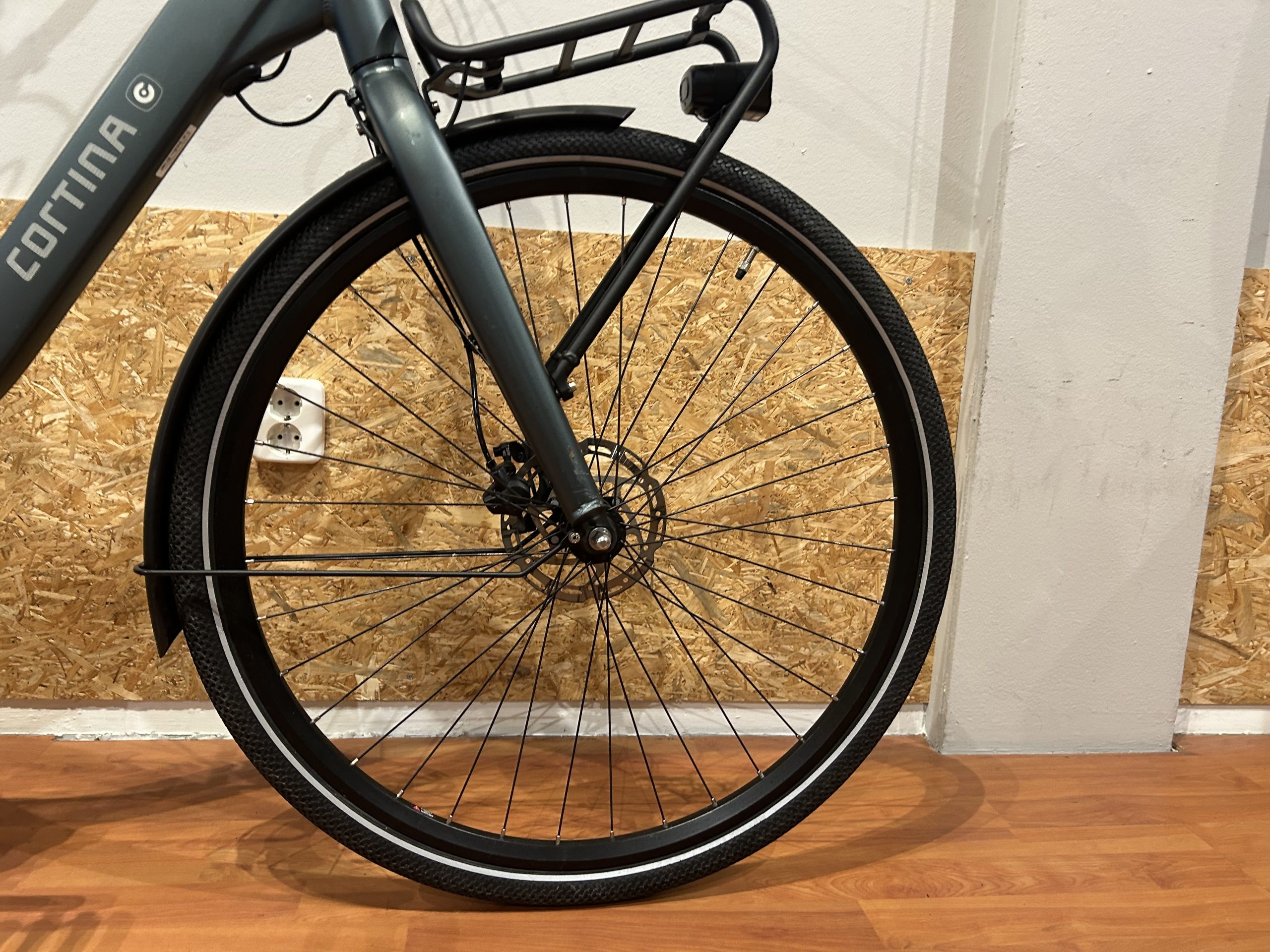 13: Cortina E-Common